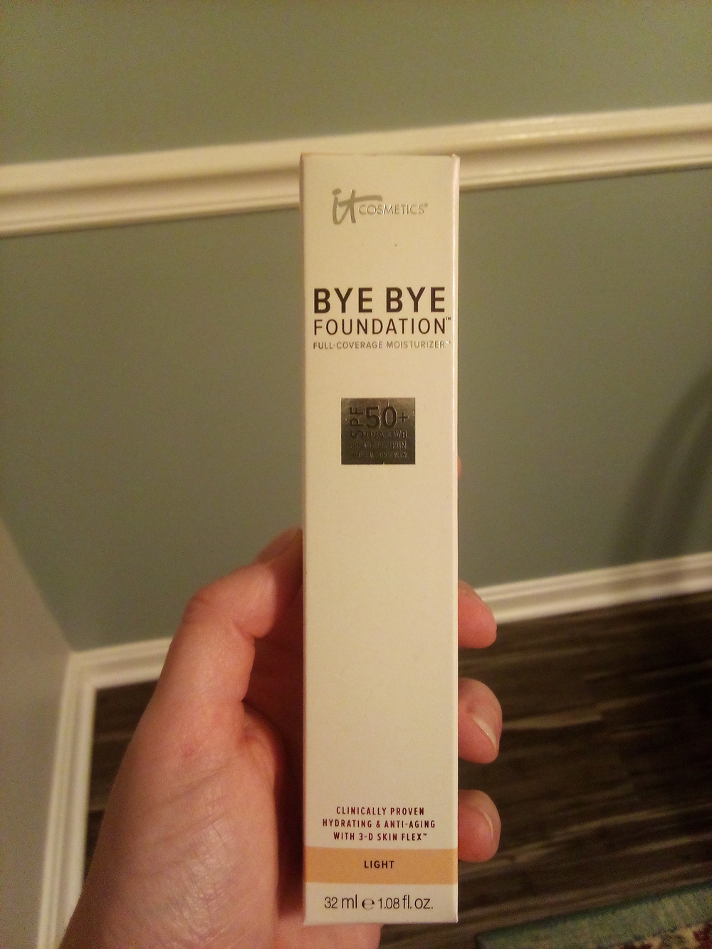 IT Cosmetics Bye Bye Foundation SPF 50+ — Light (Cream)